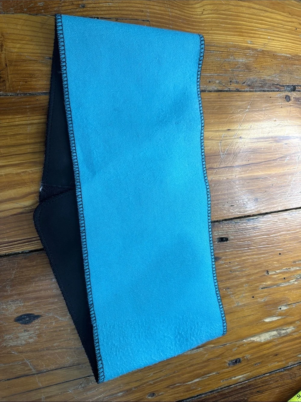 Danskin Turquoise and Black Fitness Waist Belt